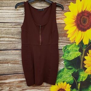 "Theme" Woman's Midi Dress Size: Medium Burgandy fitted Pre-owned